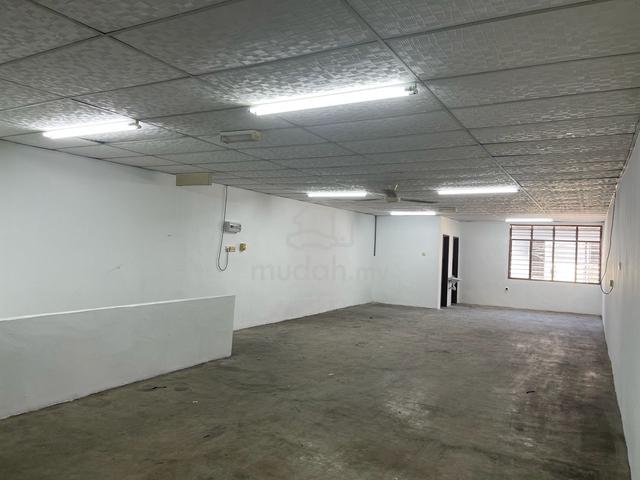 1st floor shop lot for rent at Bukit Minyak . 1