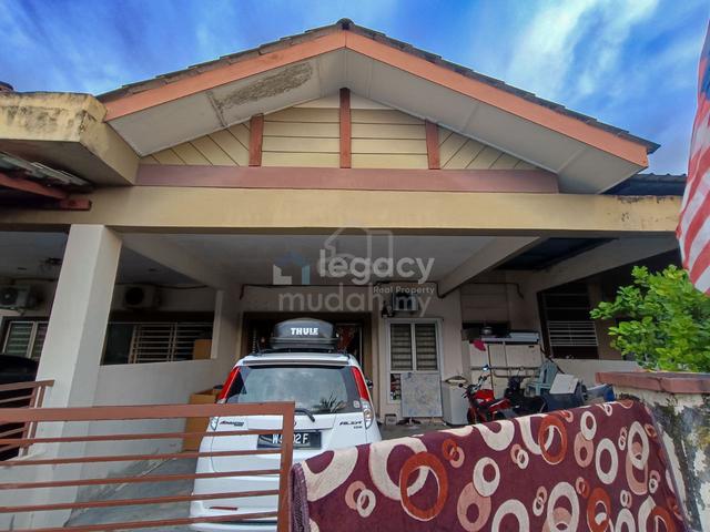 Rumah 4 Bilik Murah di Bandar Universiti Seri Iskandar. 1
