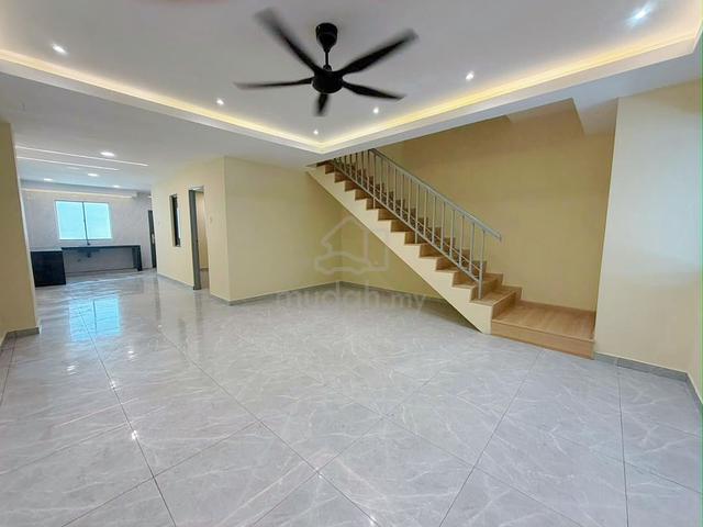 2 Sty Jalan Indah Fully Renovated Extended Taman Bukit Indah Iskandar 1