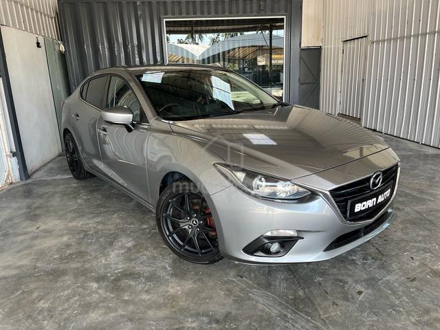 Mazda 3 2.0 SKYACTIV One Owner - 1