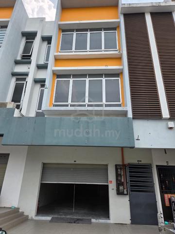 Whole Shop Lot for Rent – Bandar Satelit, Tampin / Alor Gajah, Melaka 1
