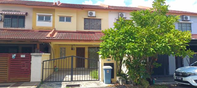 Double Storey BSP Top Amenities, Renovated Below Market near Jenjarom 1