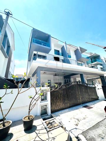 SEMI-D MEWAH 3 TINGKAT TAMAN PERDANA FULLY RENO Gated & Guarded STYLO 1