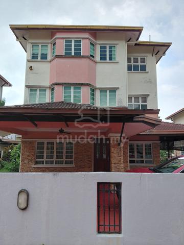 2 1/2 storey detached Kemensah height 1