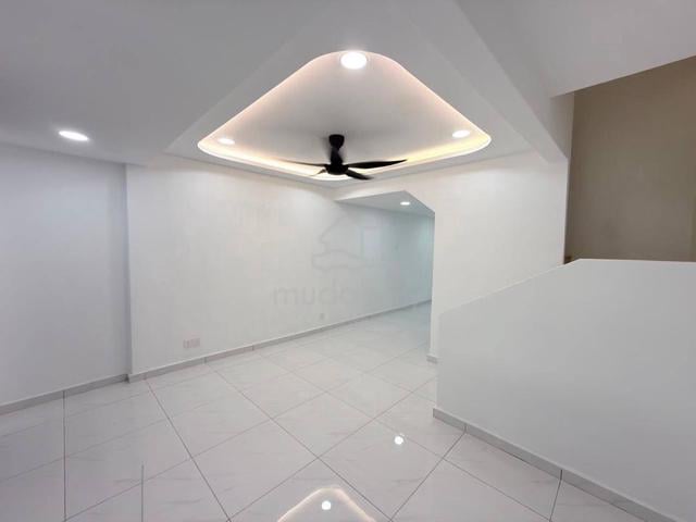 Full Loan / Bukit Tiram / Ulu Tiram / Low Cost Double / 3Bed 2Bath / F 1