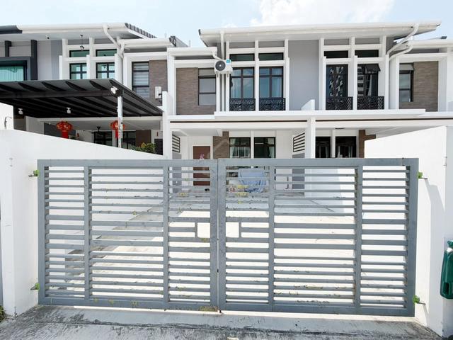 Full loan Jalan seri Austin 5/xx taman seri Austin renovated freehold 1