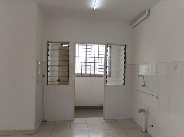 Seri Baiduri Apartments @ Setia Alam 4