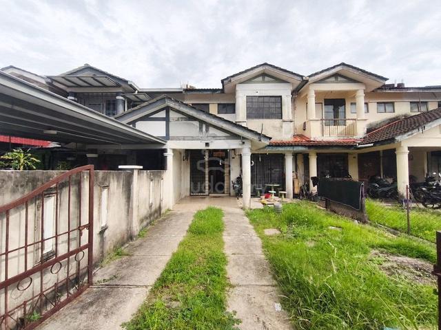Jalan Daisi 4 Bukit Beruntung Rawang Double Storey House For Sale 1