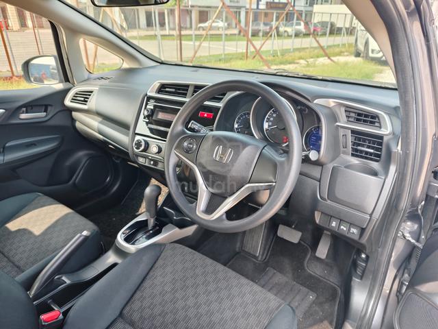 2017 Honda Jazz 1.5 E F/Service Macam Baru - 4
