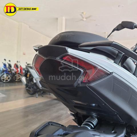 Carousel Image