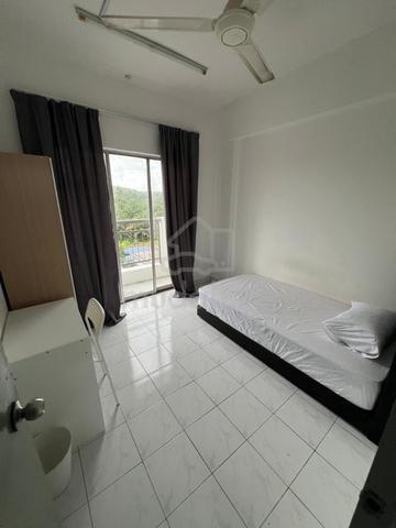 Fully Furnished Balcony Room (Male only) 1