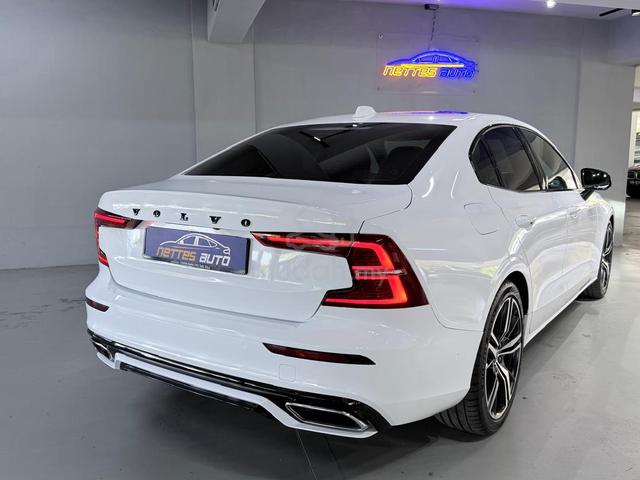 2021 Volvo S60 T8 R-DESIGN 2.0 F.S.R 60K Mileage - 2