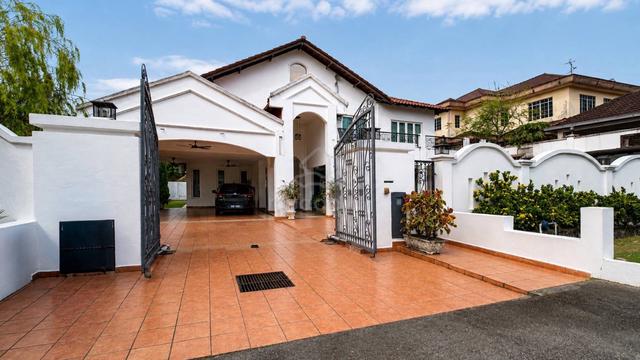 Double Storey Bungalow House Seksyen 8 Shah Alam 1