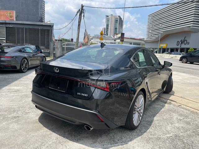 2023 Lexus IS300 2.0 VERSION L JPN GRADE 5/A UNREG - 3