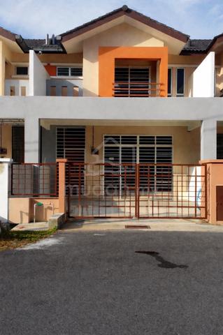 Double Storey Castana, Seri Pristana Saujana Utama, Sungai Buloh 1