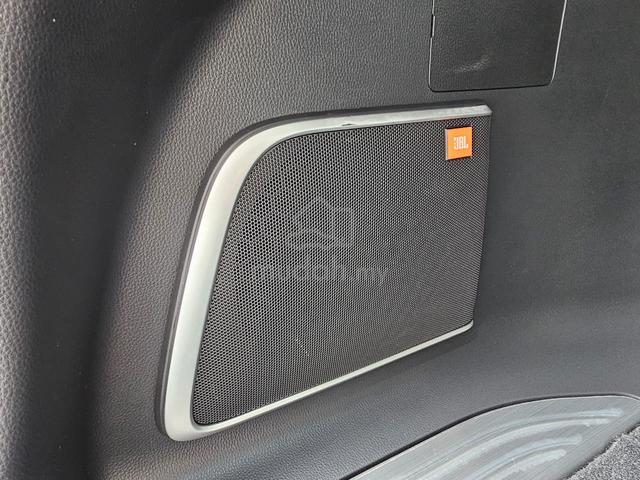 2023 Toyota HARRIER 2.0 Z JBL 4Cam Digital Meter - 4