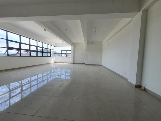 3 Storey Semi D Xme Nilai side by side units available 5
