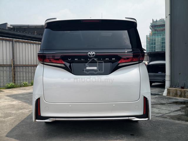 2025 Toyota VELLFIRE 2.4 Z PREMIER BLACK LEATHER - 4