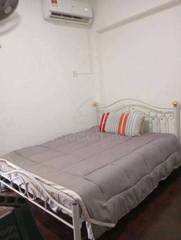 Furnished Middle Bedroom for Rent in Pantai Hillpark Phase 2 1