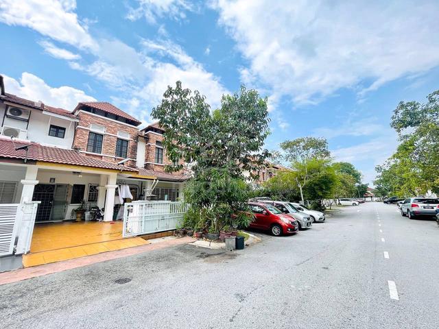 (PALING MURAH) 2 Storey Terrace Bandar Nusaputra, Puchong 1