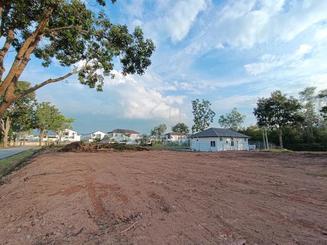 Tanah Lot Banglo Seksyen 1 @ Mahkota Hills Tasik Senangin Lenggeng 1