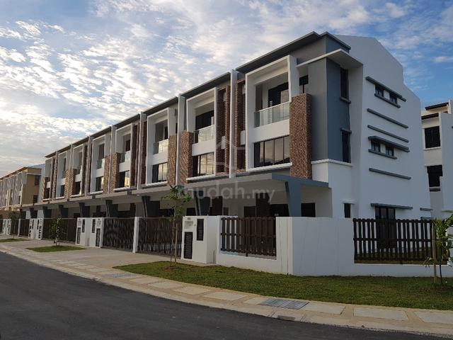 Below Market Setia Utama 3 Storey Terrace Link Setia Alam 1