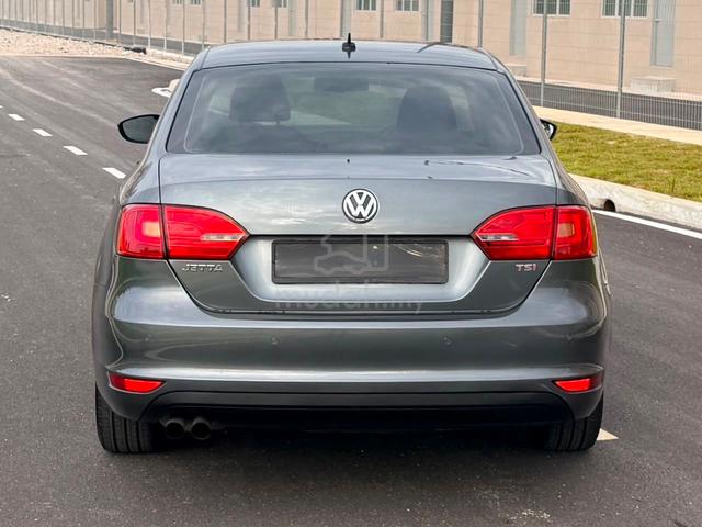 2012 Volkswagen JETTA 1.4 TSI (CBU) (A) - 5