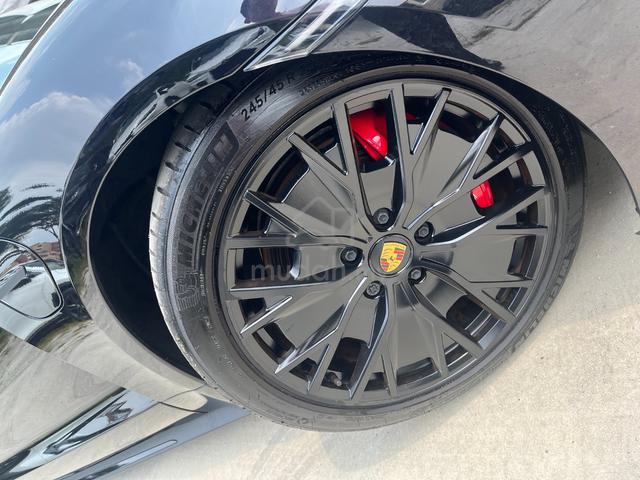 2023 Porsche TAYCAN 1.0 GTS (5 YR WARRANTY ) - 2