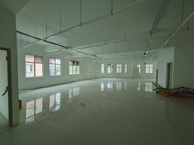 CORNER Retail Space for RENT @ Jalan Ong Yi How, Butterworth 1