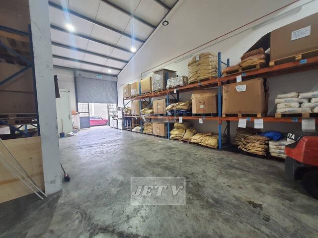 Taman Klang Utama 1.5 Storey Link Factory For Rent 1