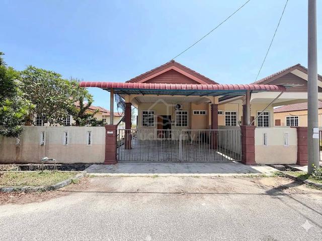 Semi D Sura Tengah, Dungun 1