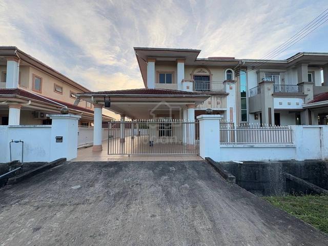 Double Storey Semi Detached House for Rent at Luak Miri 1