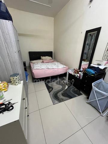 Middle Room for Rent @ PV21 Condo, Setapak KL - DEC Intake 1