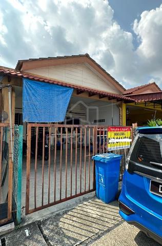 Selangor Shah Alam Freehold 1-Storey Terraced House For Sale 1