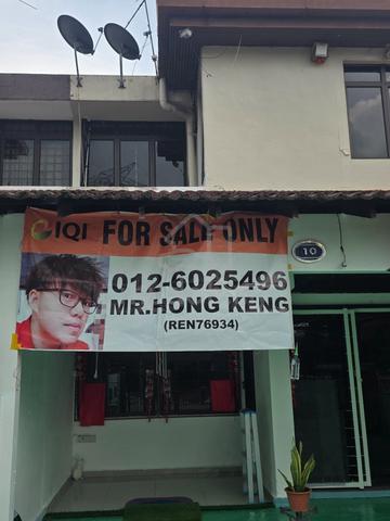 Prime Area Double Storey Terrace House for SALE at Petaling Jaya 1