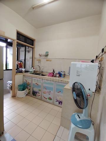 Rumah Pangsa Laman Tasik 4