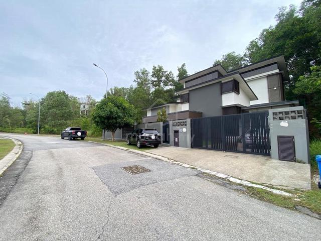 Bungalow House at Cahaya SPK Shah Alam Gated & Guarded 1