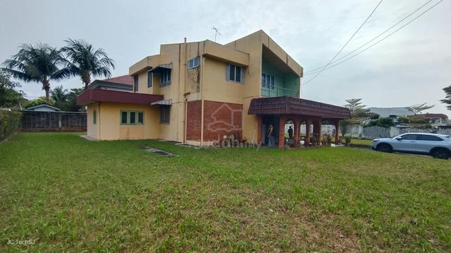 Klang Jaya Spacious Bungalow House For Sale 1