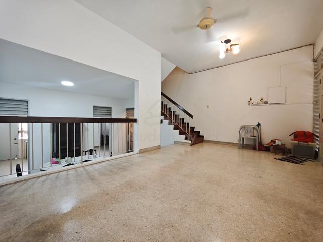 2 storey terrace at Island Glades, Penang 1