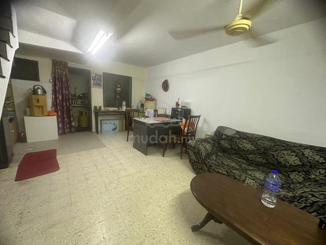 Sri Sinar Kepong Extra Long 2.5 Storey Freehold House For Sell 1