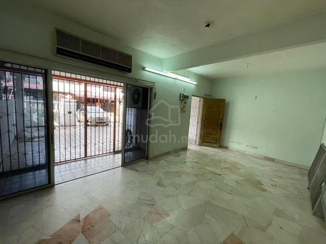 Kajang Taman Sri Jelok 22 x 70 Double Storey House 1