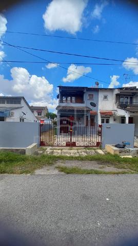 Double Storey House For Rent  1