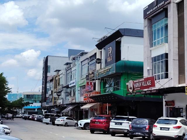 For Rent Mount Austin Shop Lot Facing Main Road 1