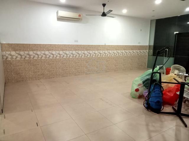 Kulai KCC Ground Floor for rent/Renovated unit 1