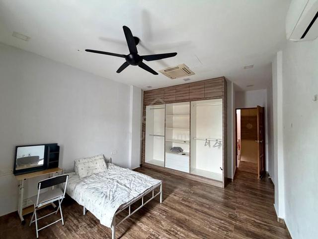Room at Taman Muda, Jalan Cempaka 6a Female Only 1