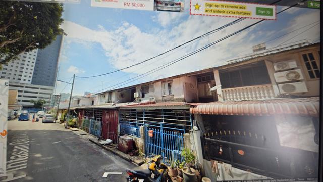 2 Storey Terrace Pintasan Cecil Town 1
