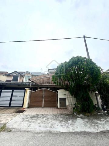 RENOVATED & EXTENDED 2-Storey Terrace BK 2 Bandar Kinrara , Puchong 1