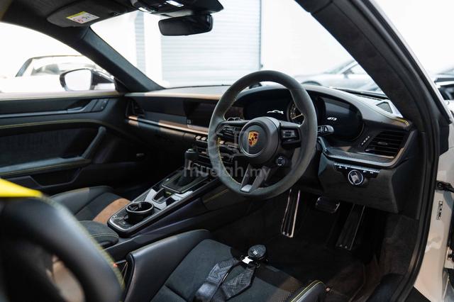 2022 Porsche 911 (992.1) GT3 4.0L - 5
