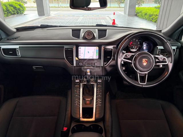 2019 Porsche MACAN  2.0L (A) - 3