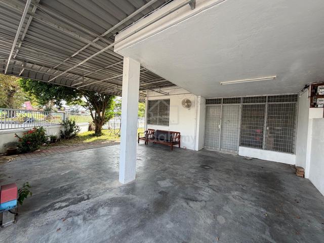 Taman Sri Rambai (Medan Tembikai) Corner Unit Giant Big| FOR SALE 出售 1